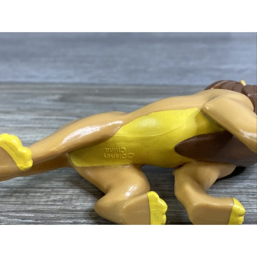 DISNEY MUFASA WALKING FROM LION KING‎ PVC FIGURE CAKE TOPPER